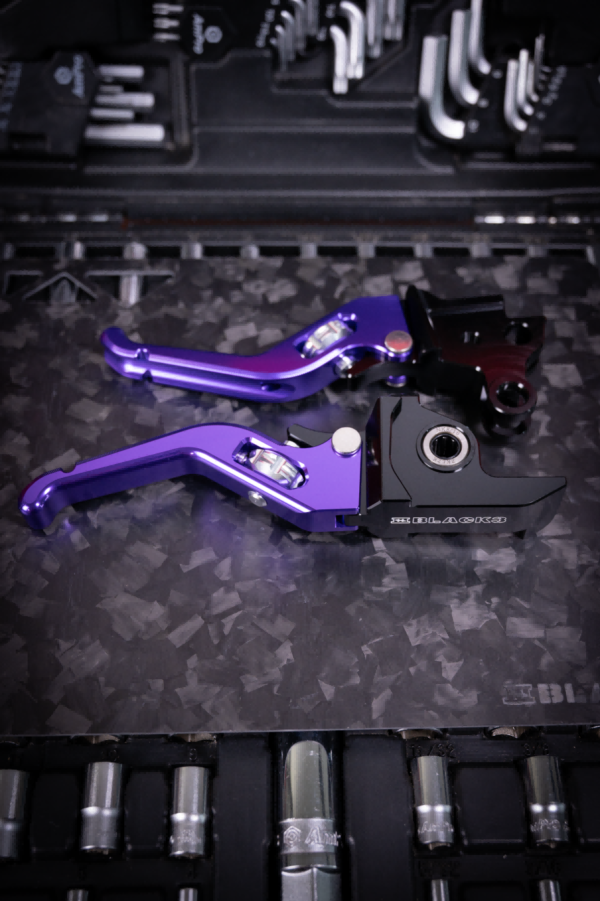 BLACK3 Adjustable Levers for Touring & Softail BLACK3 adjustable brake and clutch levers for 2024+ Harley-Davidson Touring and Softail motorcycles