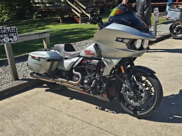 BLACK3 High-Performance Belly Pan BLACK3 high-performance belly pan for 2024+ Harley-Davidson Touring motorcycles