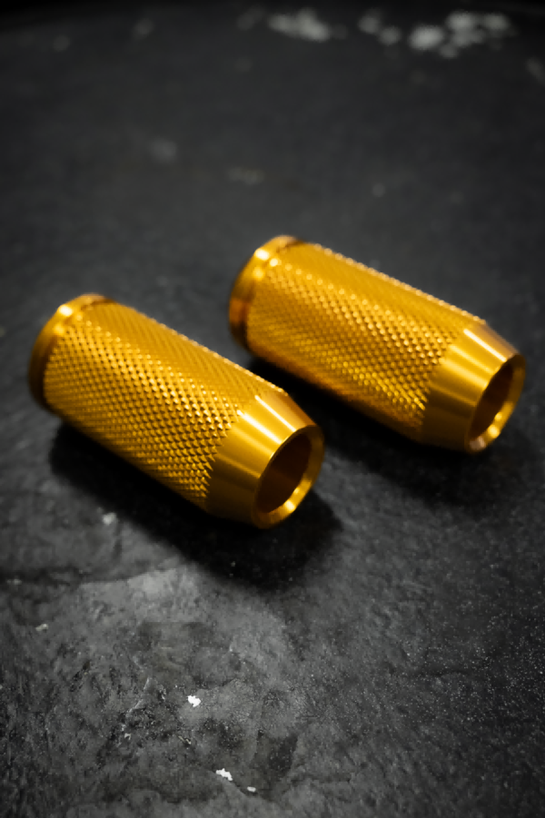 BLACK3 Crash Bar End Caps BLACK3 crash bar end caps for Harley-Davidson motorcycles